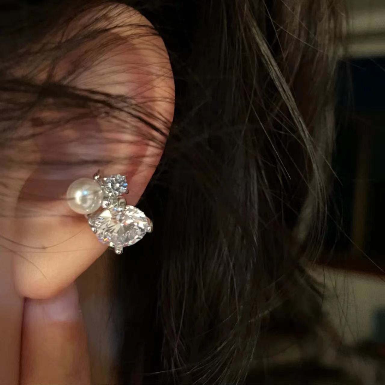 1 Stuks Glanzende Imitatie Par - Ear Cuff No Piercing recensie en prijs